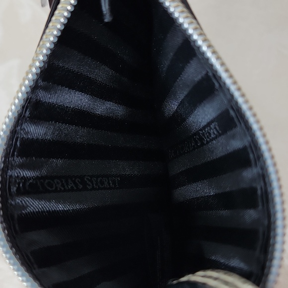 Victoria's Secret small wristlet key holder coin purse black gold heart studded - Picture 4 of 5